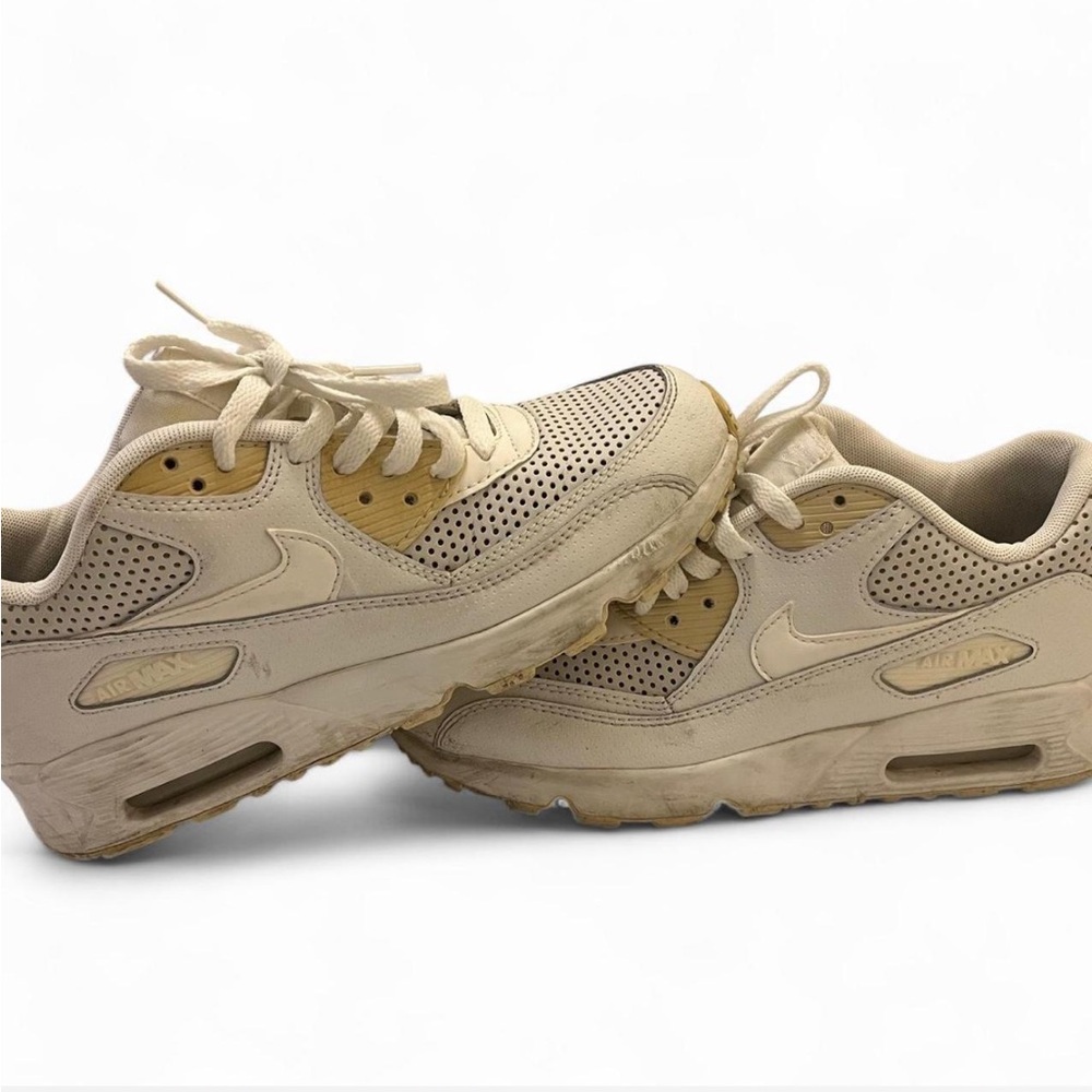 Nike Air Max 90 Sneakers